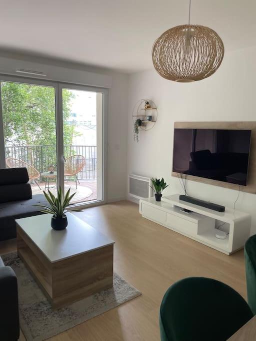 Superbe Appartement En Residence Avec Parking Ле-Ман Экстерьер фото
